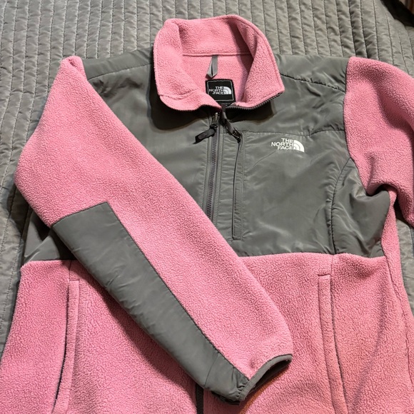 The North Face Pink and Gray Outdoor Fleece - Picture 1 of 3